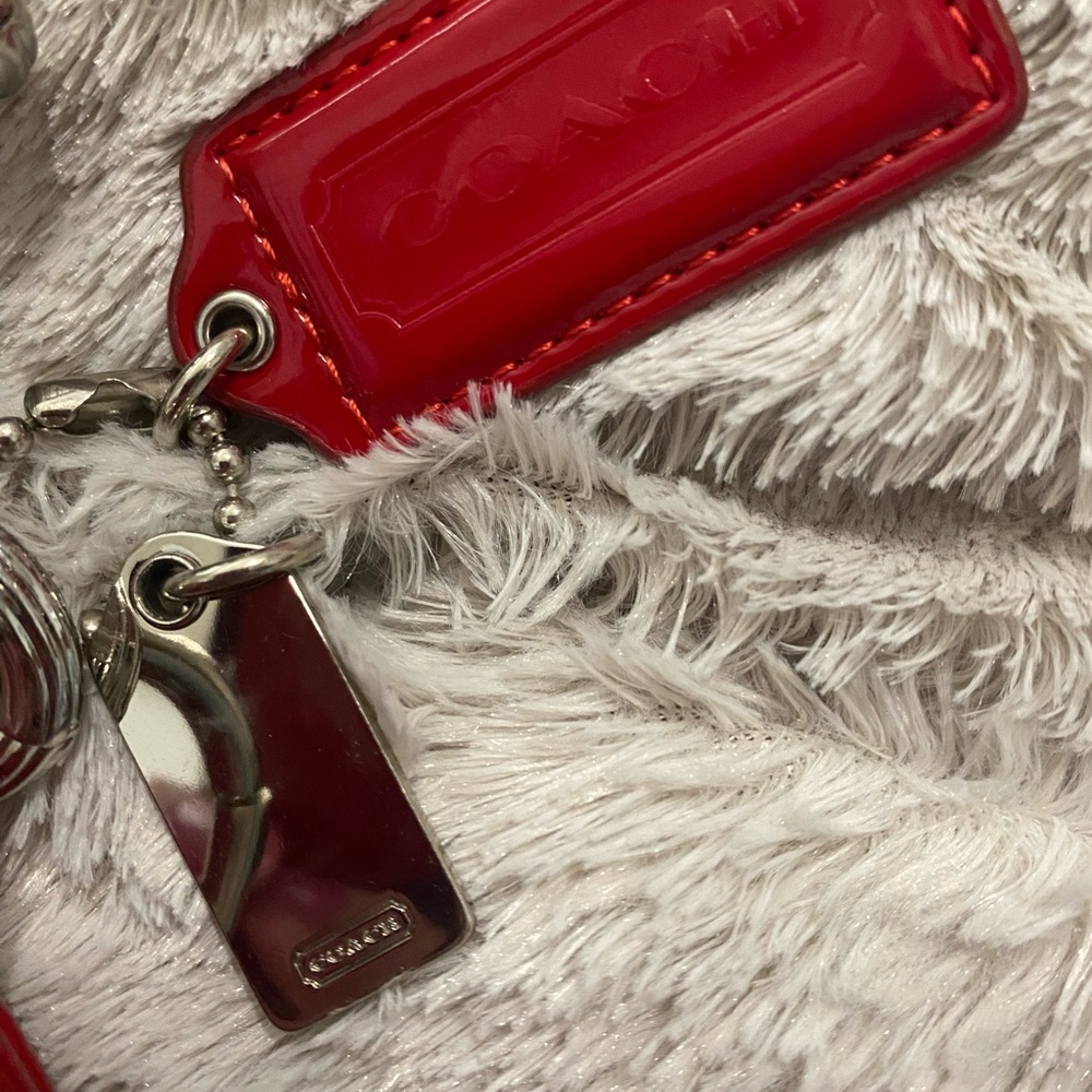 Coach Red Patent Leather Quilted Shoulder Bag with Dual Front Pockets - Picture 3 of 10
